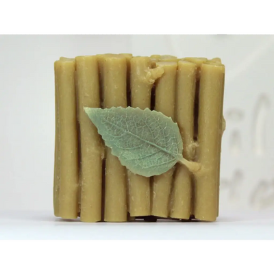 One-cavity silicone mold with mulberry tree and leaf design – perfect for handmade soap, resin art, and baking.
